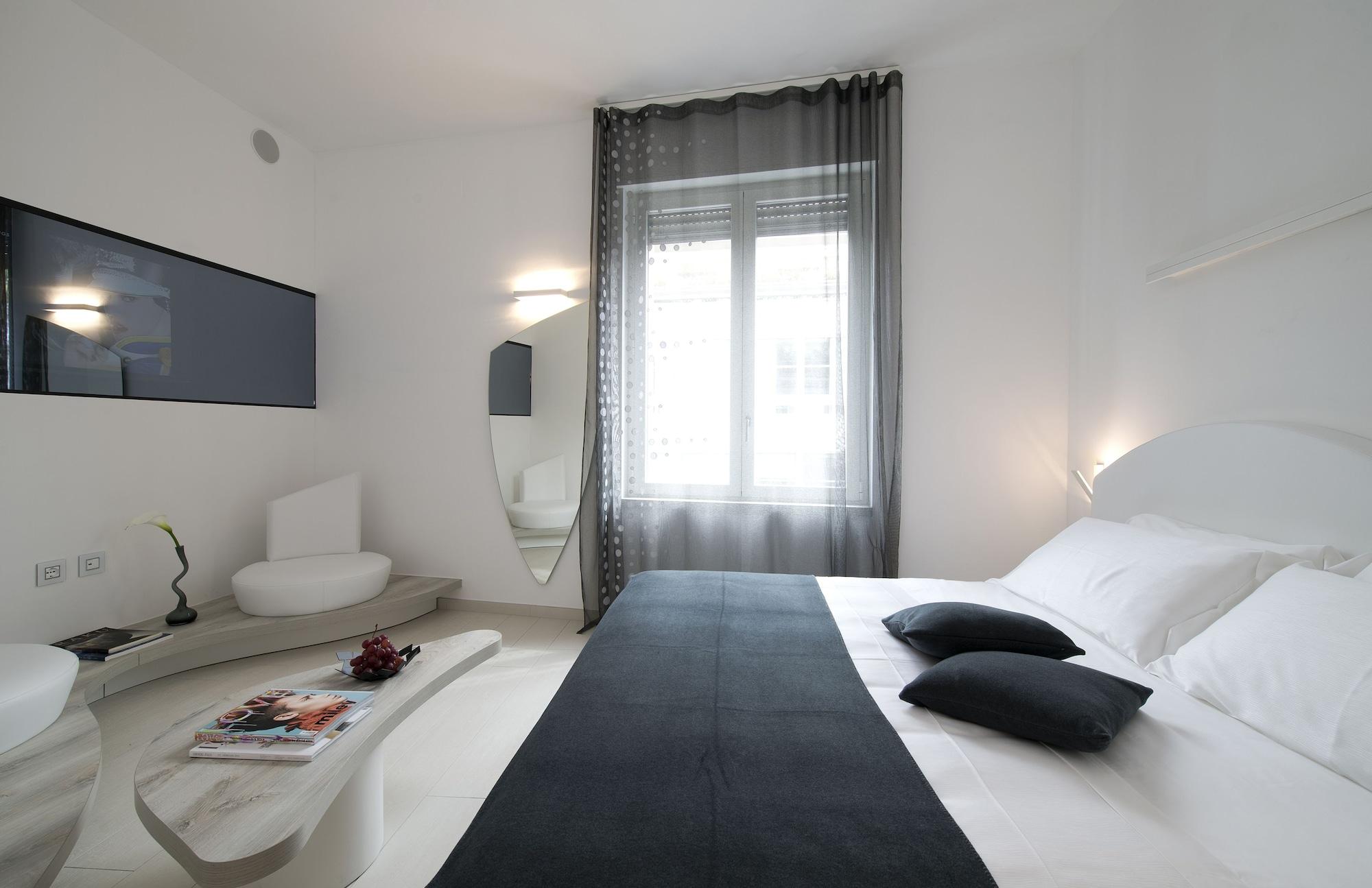 อพาร์ตโฮเต็ล ดูโอโม Aparthotel มิลาน ภายนอก รูปภาพ